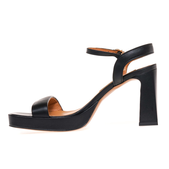Босоніжки BRAVO MODA  0143/CZARNA SKORA