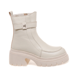 TUCINO  371-618-8/2079