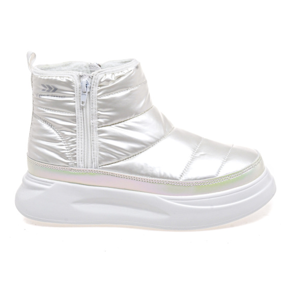 Черевики RESTIME HWZ24382/WHITE